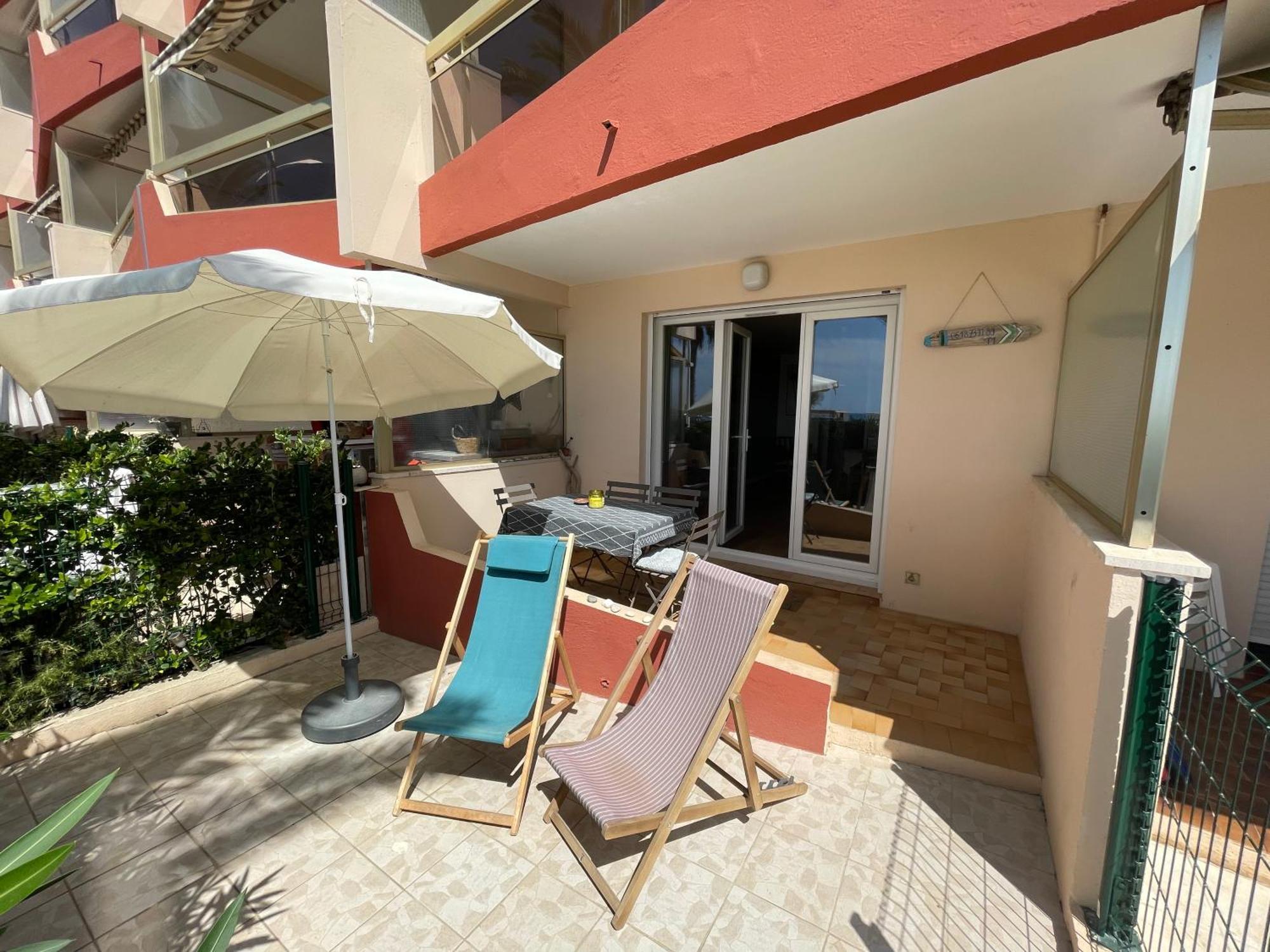"Les Palmiers" Studio Spacieux Vue Mer Terrasse & Parking Saint-Cyr-sur-Mer Exterior foto